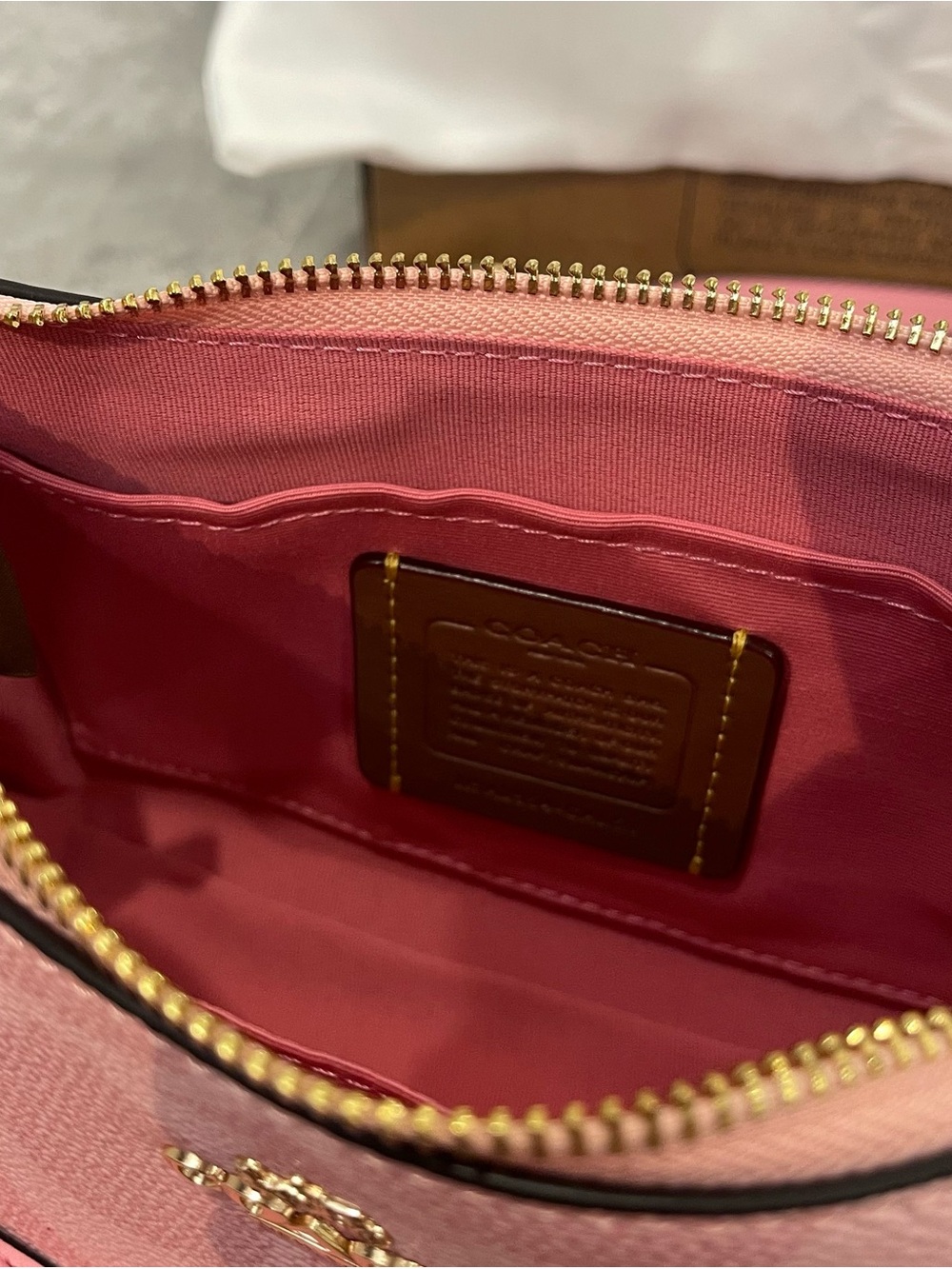 Coach Pink Signature Jacquard Swing Zip Shoulder Bag Crossbody NWT - Picture 4 of 6